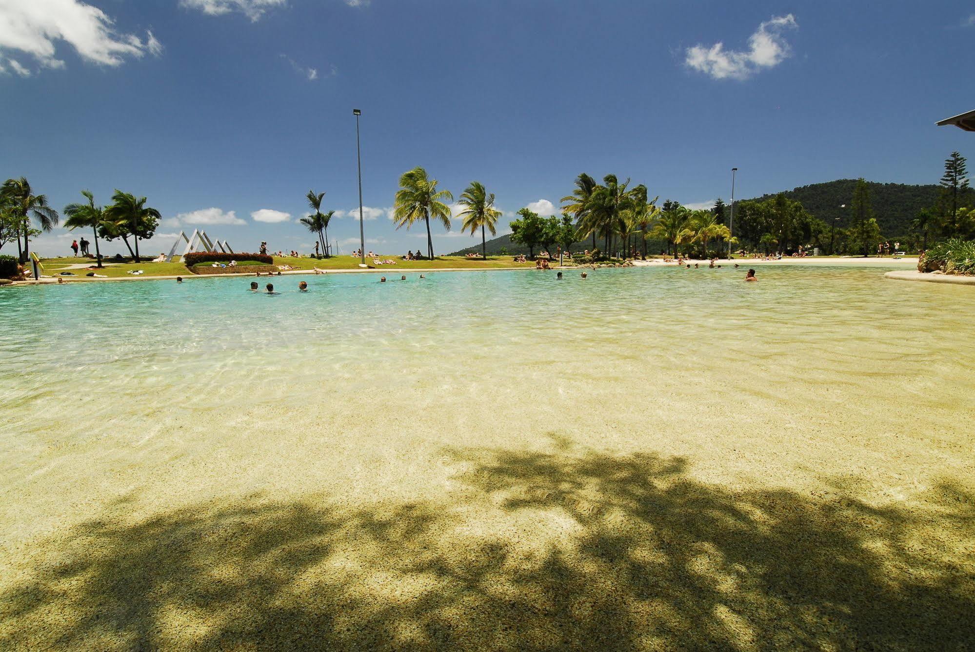 Whitsunday On The Beach Airlie Beach Extérieur photo